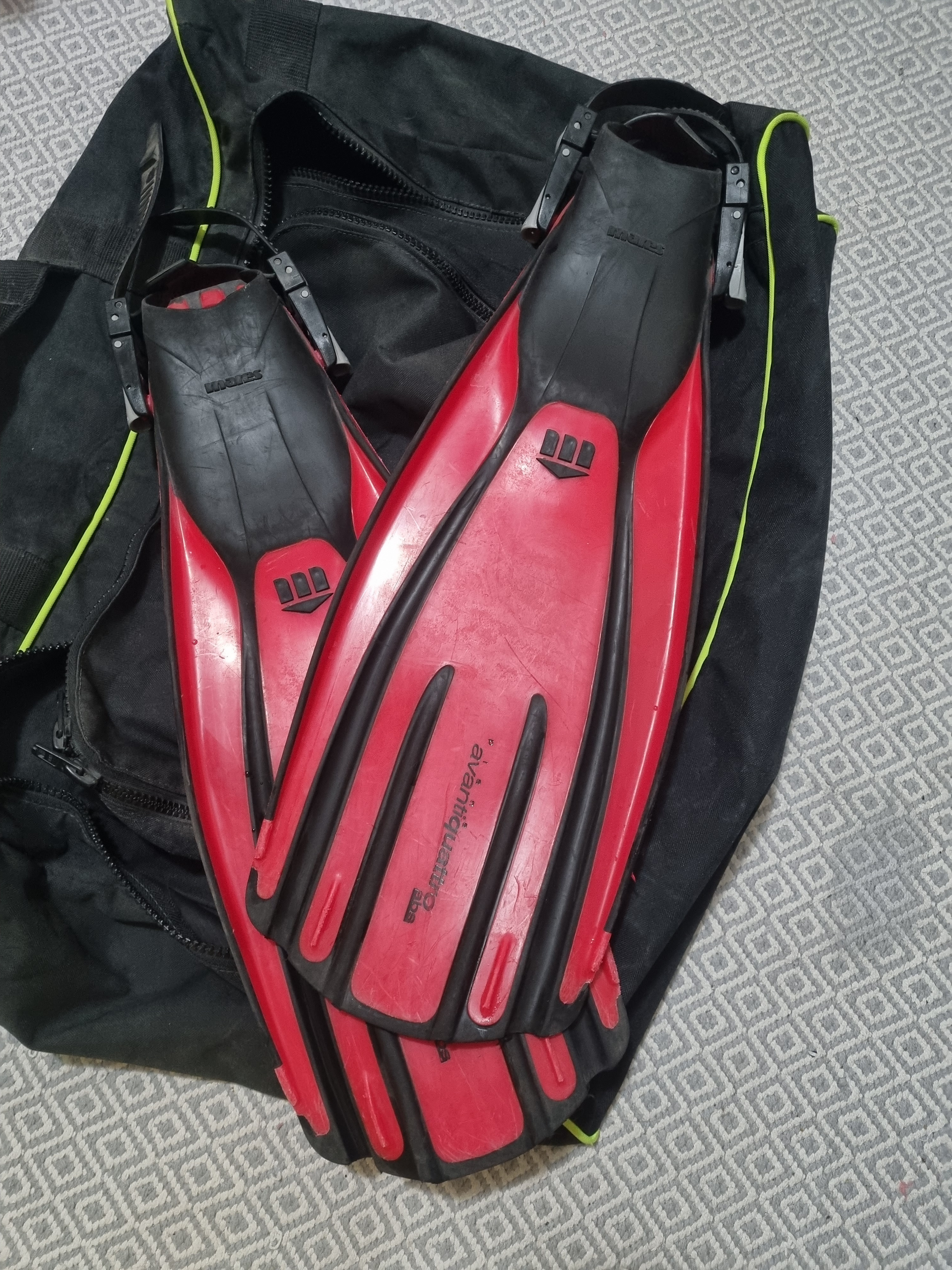 Mares Avanti Quattro abs Fins - Image 2
