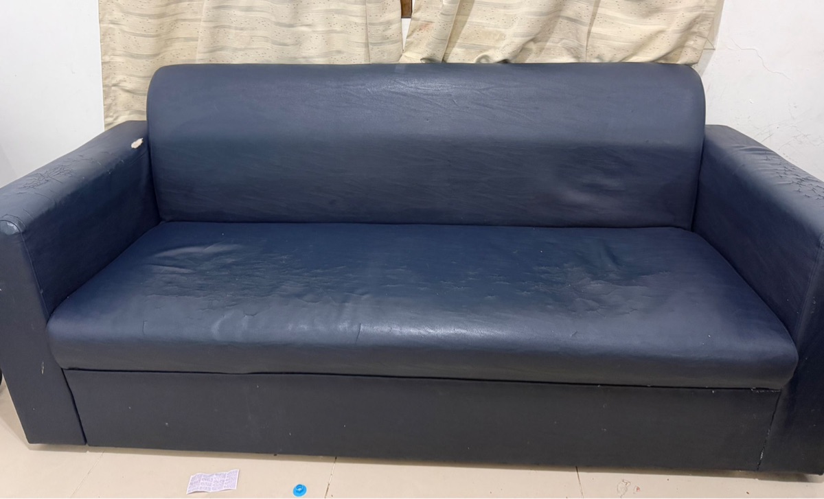 Urgent Sale 2 BHK Furniture - Image 5