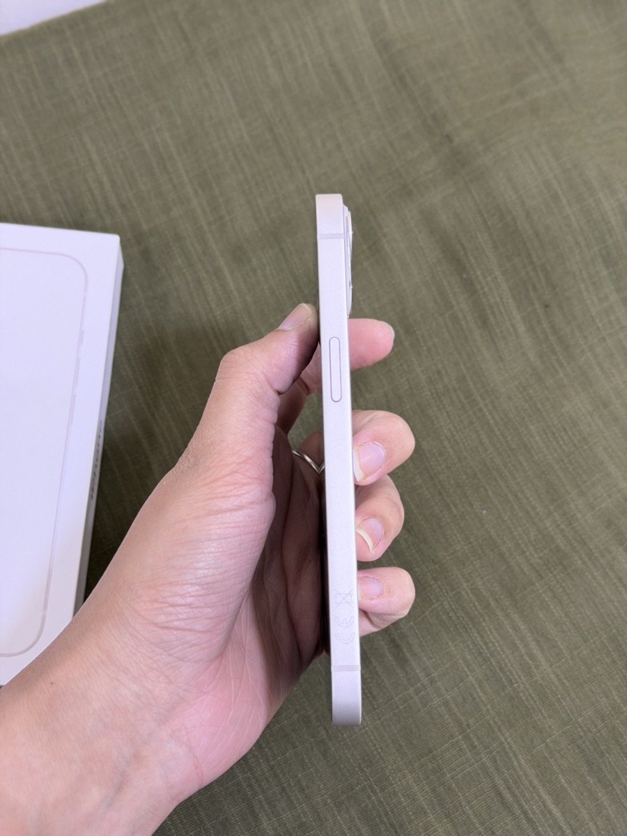 IPhone 13 - 256 GB - Image 1
