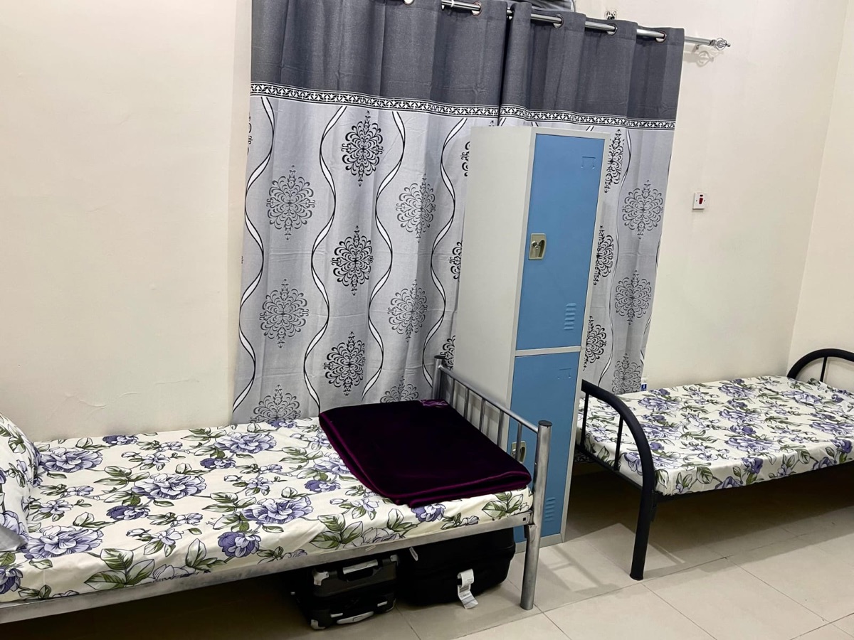 Bed Space available for Executive Bachelor Near Metro Station - Image 7