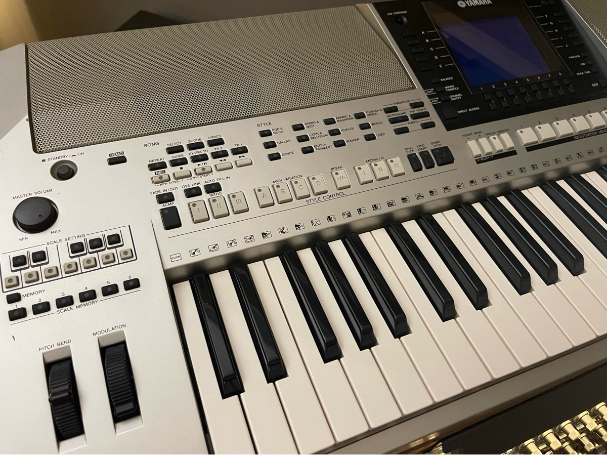 YAMAHA PSR OR700 (Oriental and Khaleegy)  PLEASE READ THE DESCRIPTION - Image 3