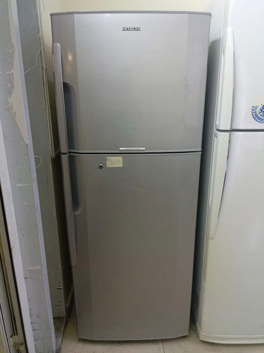 Hitachi refrigerator - Image 1