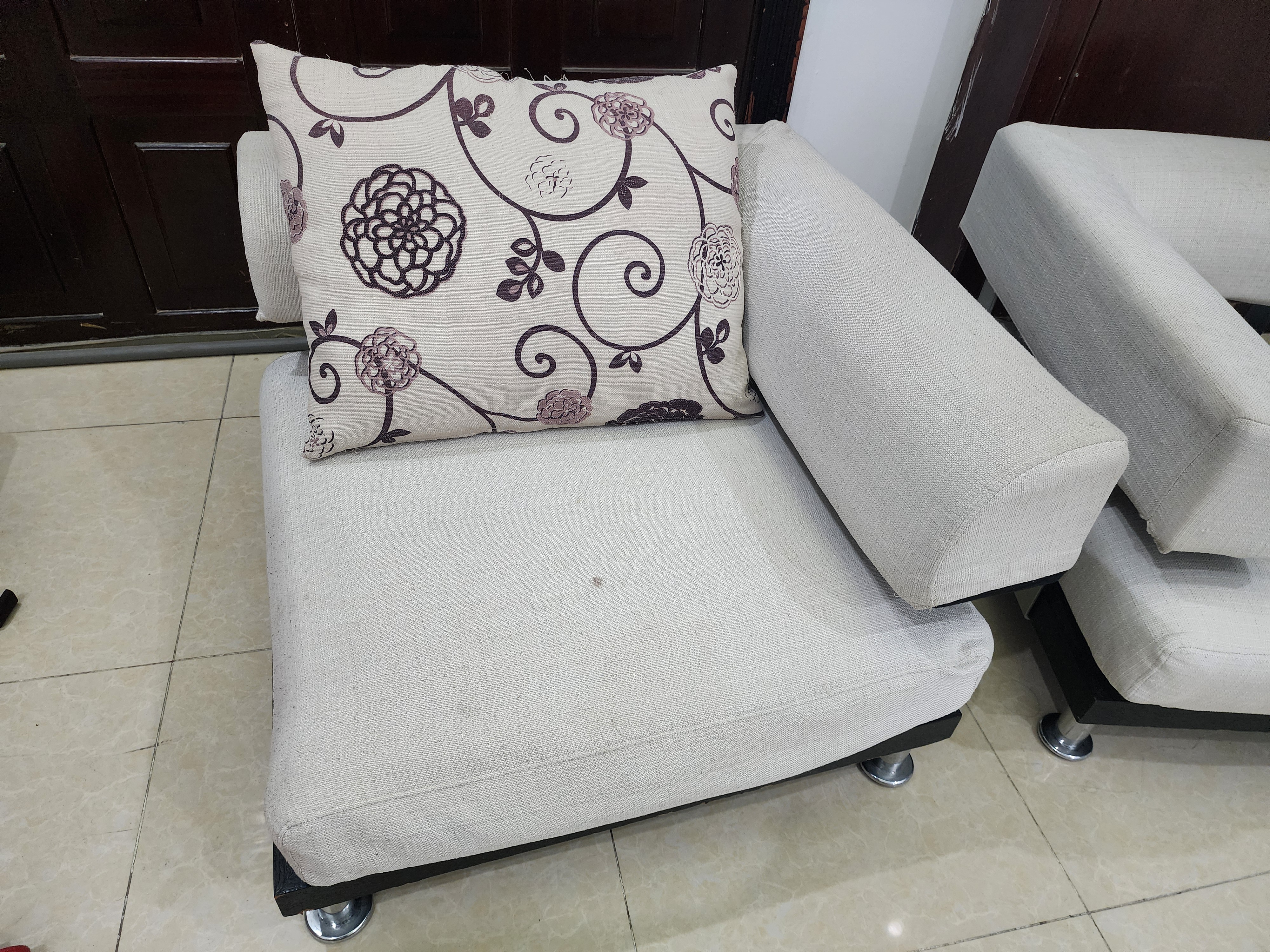 Elegant Wooden Sofa/Majlis Sofa • 2-Seater • With Pillows & Storage Drawer - Image 3