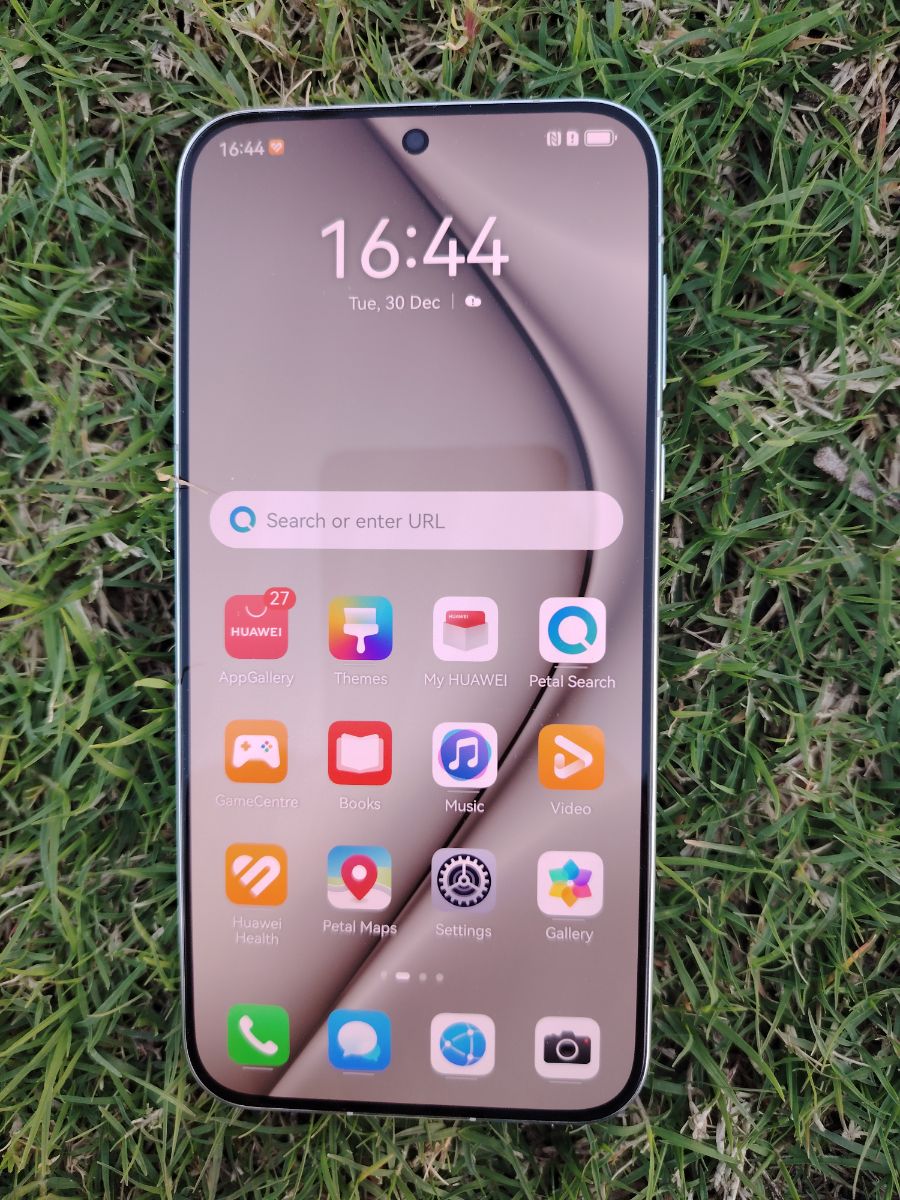 Huawei pura 70 12ram 256rom - Image 3