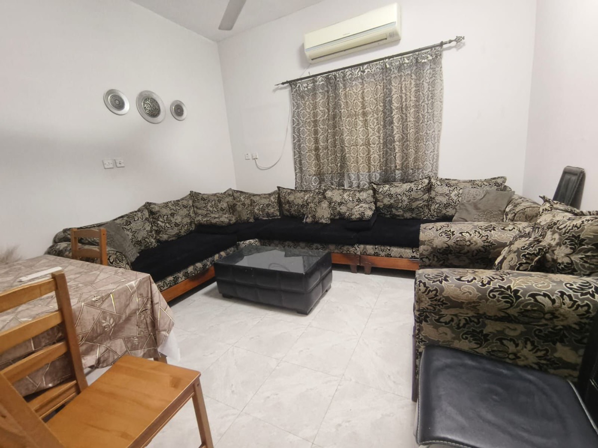 L shape sofa, Dinning Table & Trade mill - Image 3