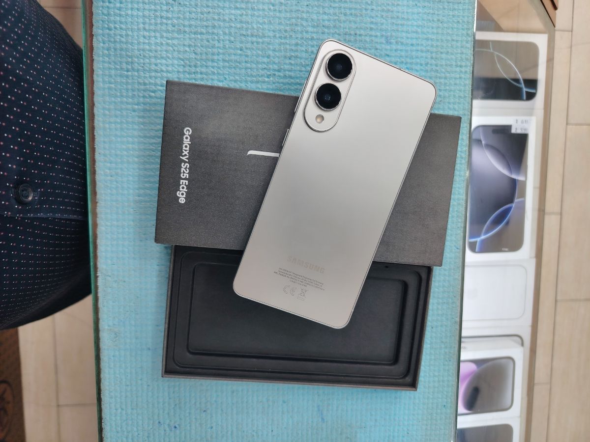Galaxy S25 edge 256gb silver color - Image 5