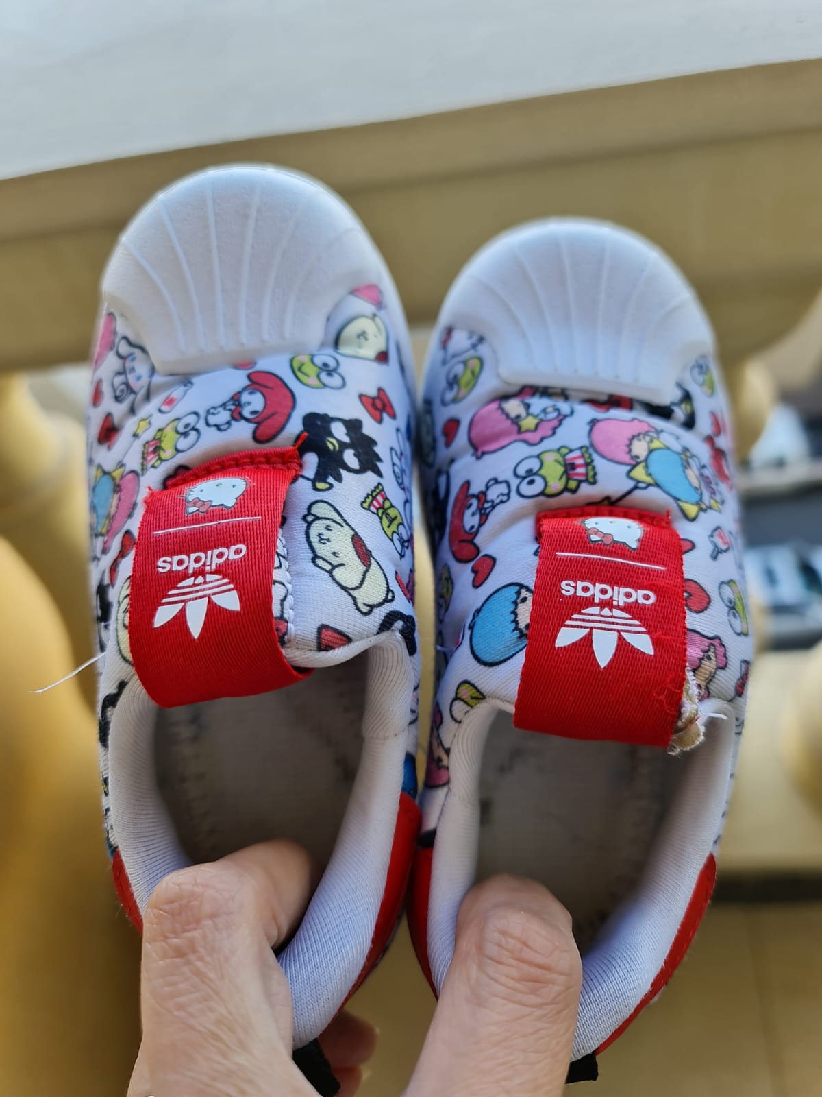 Adidas Superstar 360 (Hello Kitty) - Image 3