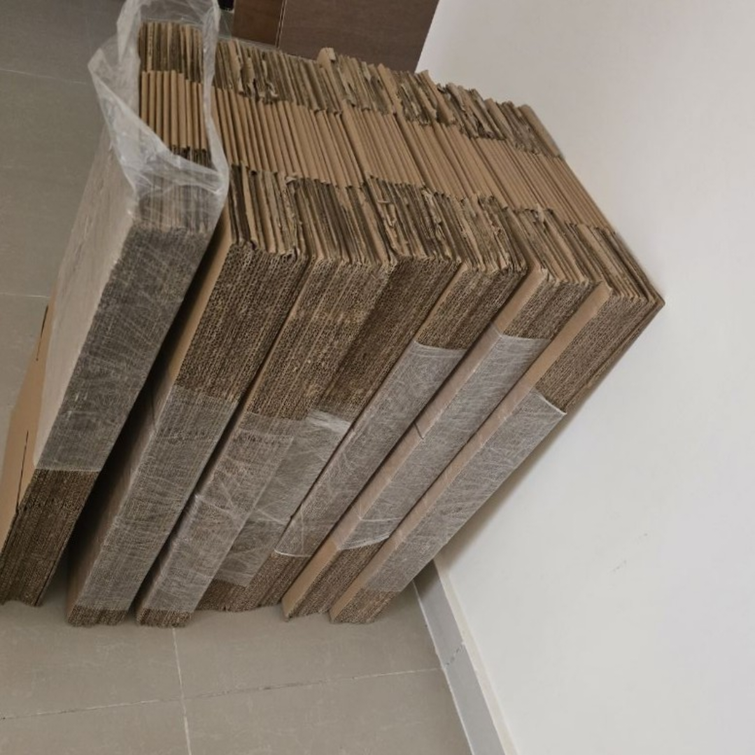 80 PIECES CARDBOARD BOXES - Image 2