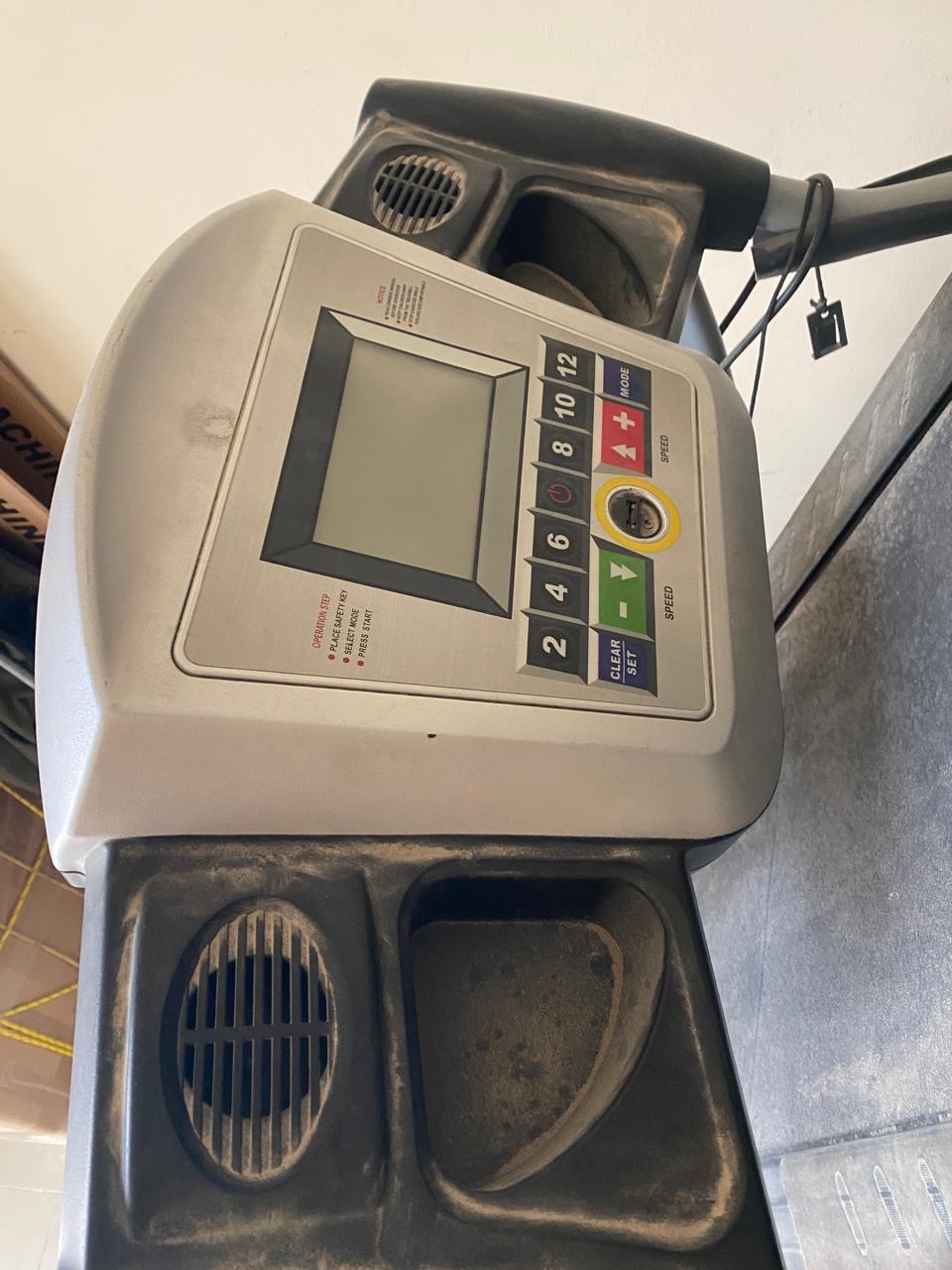 Treadmill - Image 5