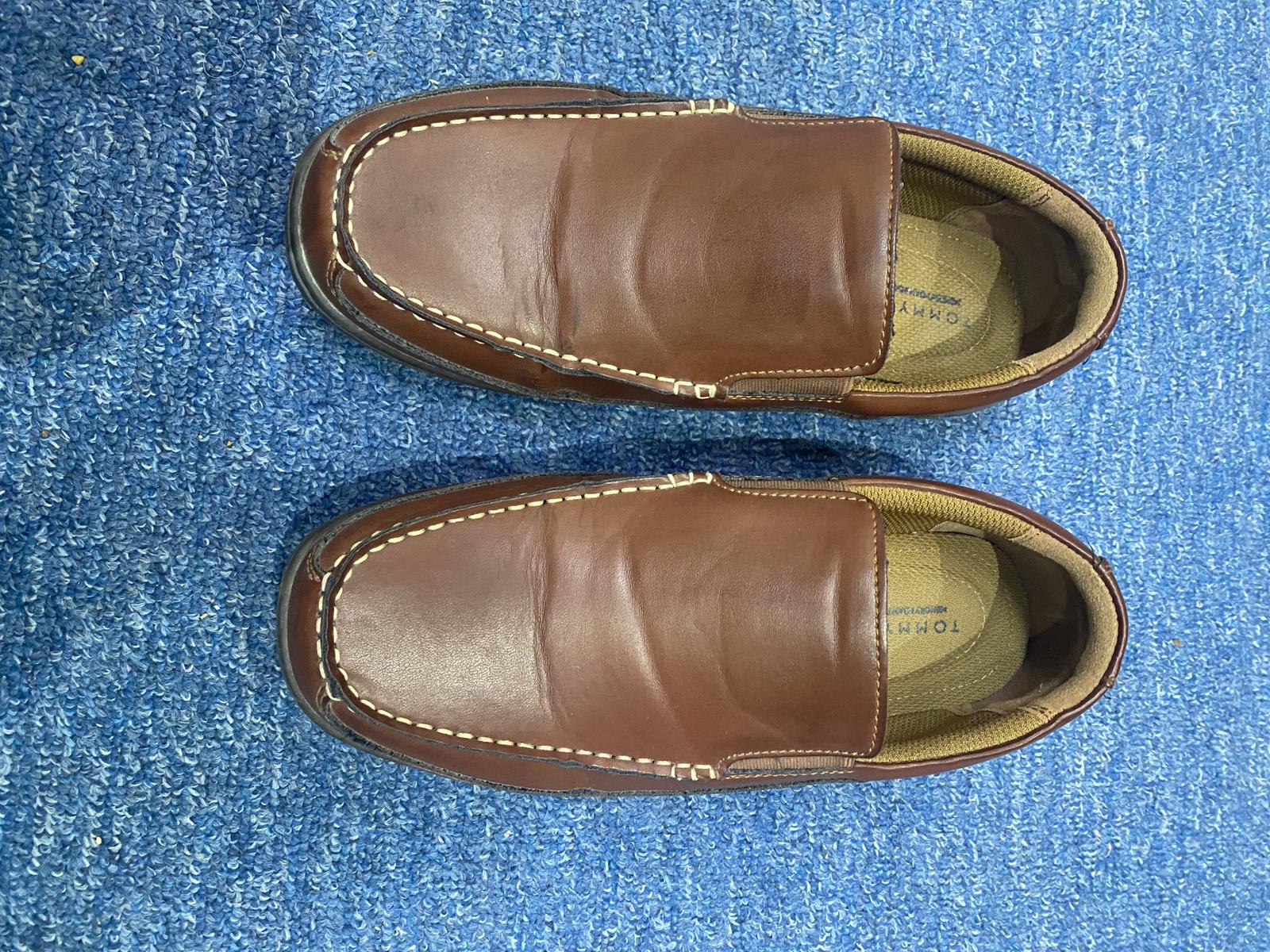 Branded Shoe - Image 3