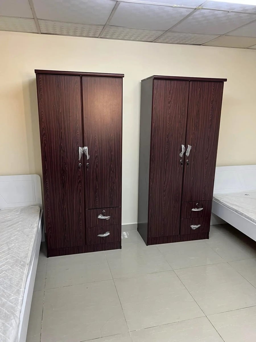 https://wa.me/+97471129495 new bed cabinet for sale - Image 7