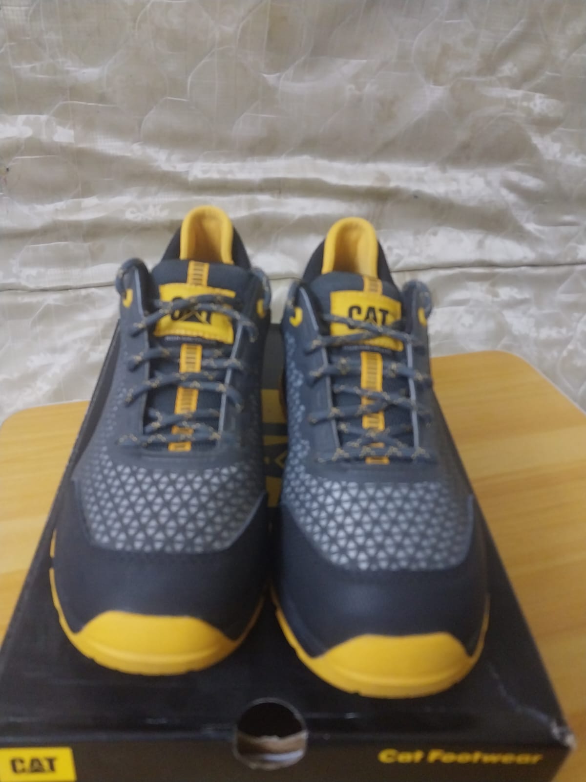 Caterpillar Safety Shoe Size 41 Like N - Image 5