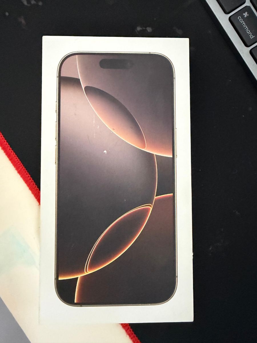 iPhone 16 Pro – 256GB – Natural Titanium - Image 4