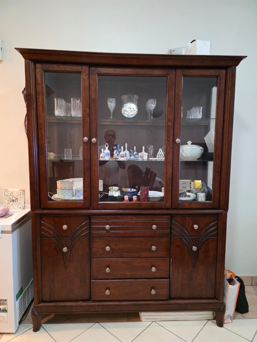 Kitchen Cabinet - Image 1