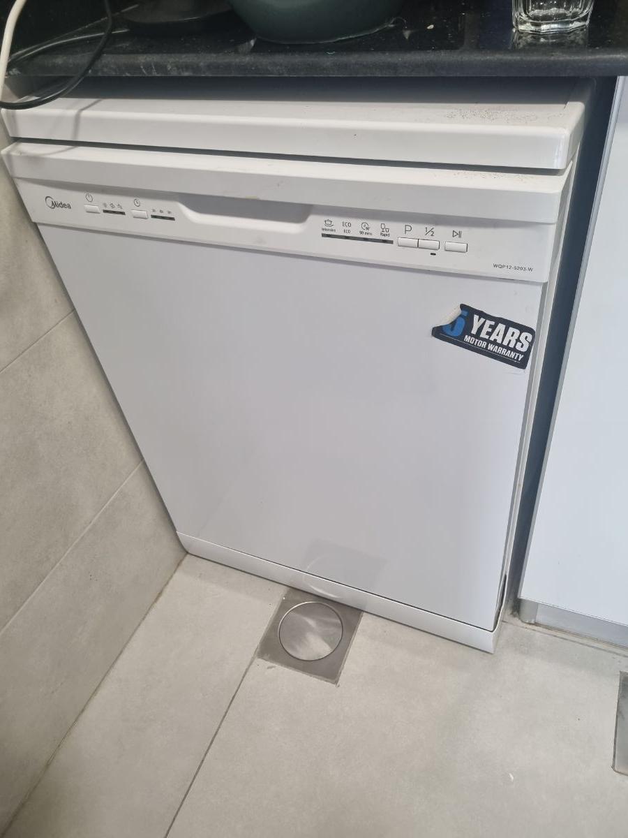 Dish washing machine - Image 2