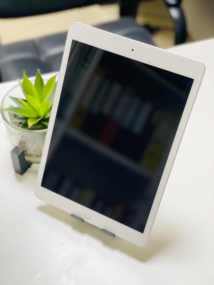 i Pad 7 128 Gb Silver color - Image 3