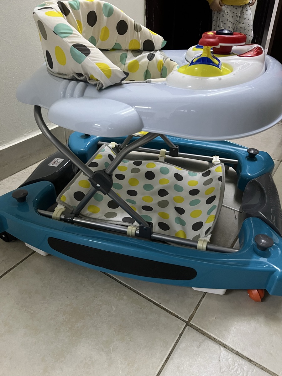 Baby walker and rocker Excellent condition - Image 5