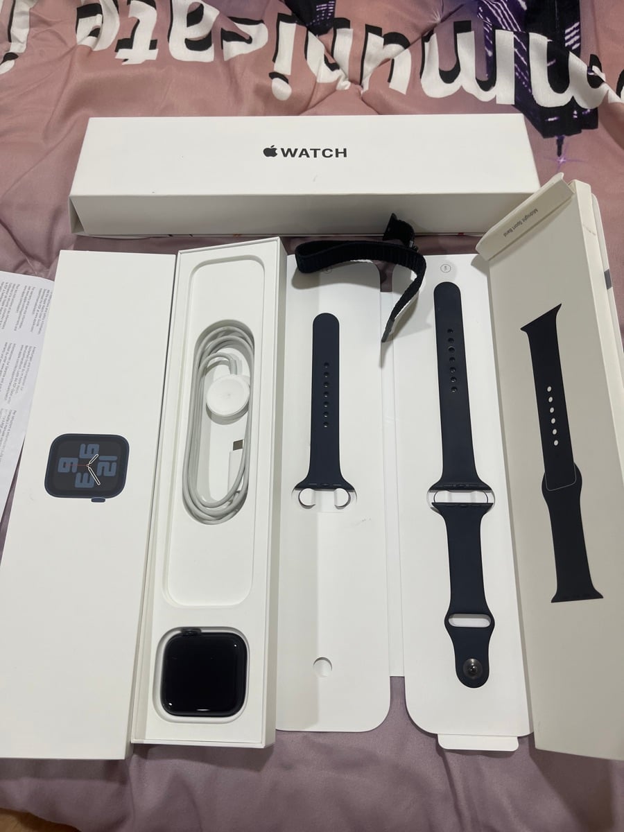 Watch se 2nd gen 44mm gps - Image 1