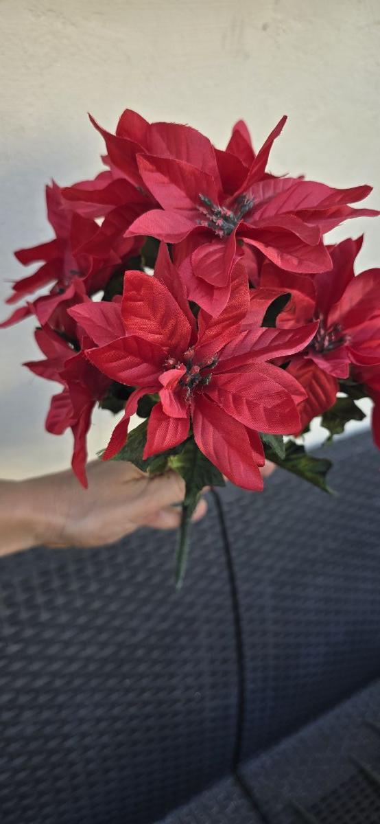 Christmas artificial flower Poinsettia - Image 4