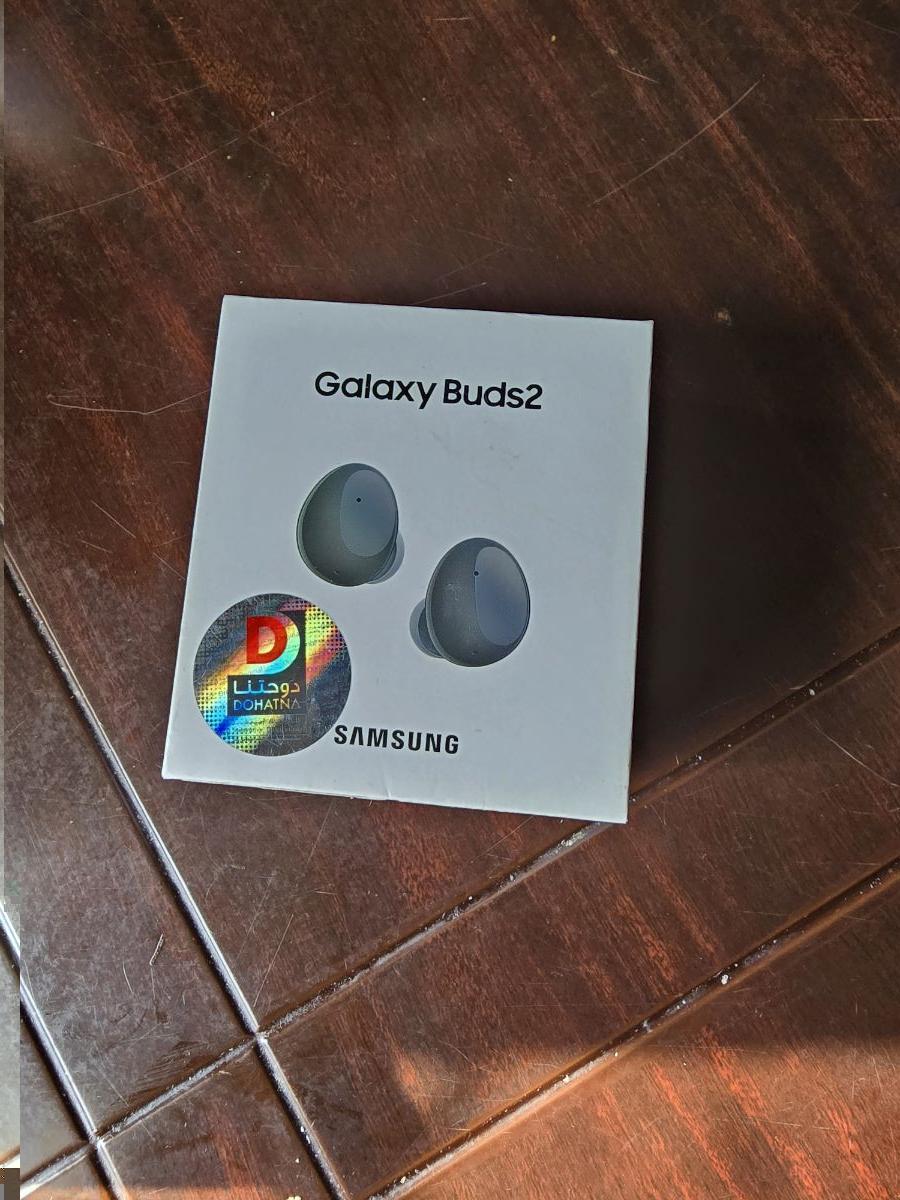 Samsung Galaxy buds 2 - Image 2