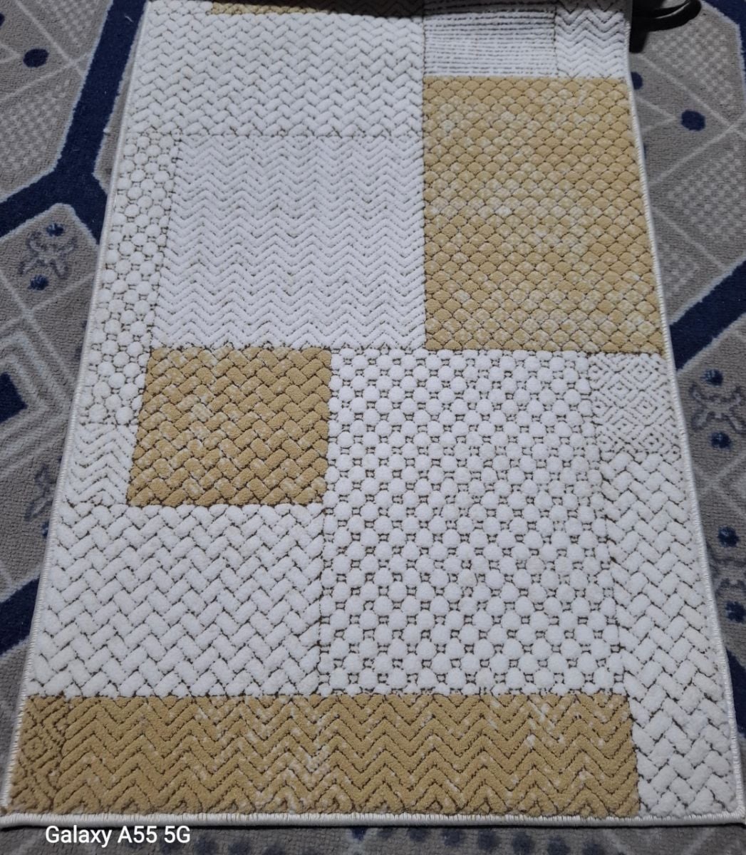 Good quality thick carpet - Image 5