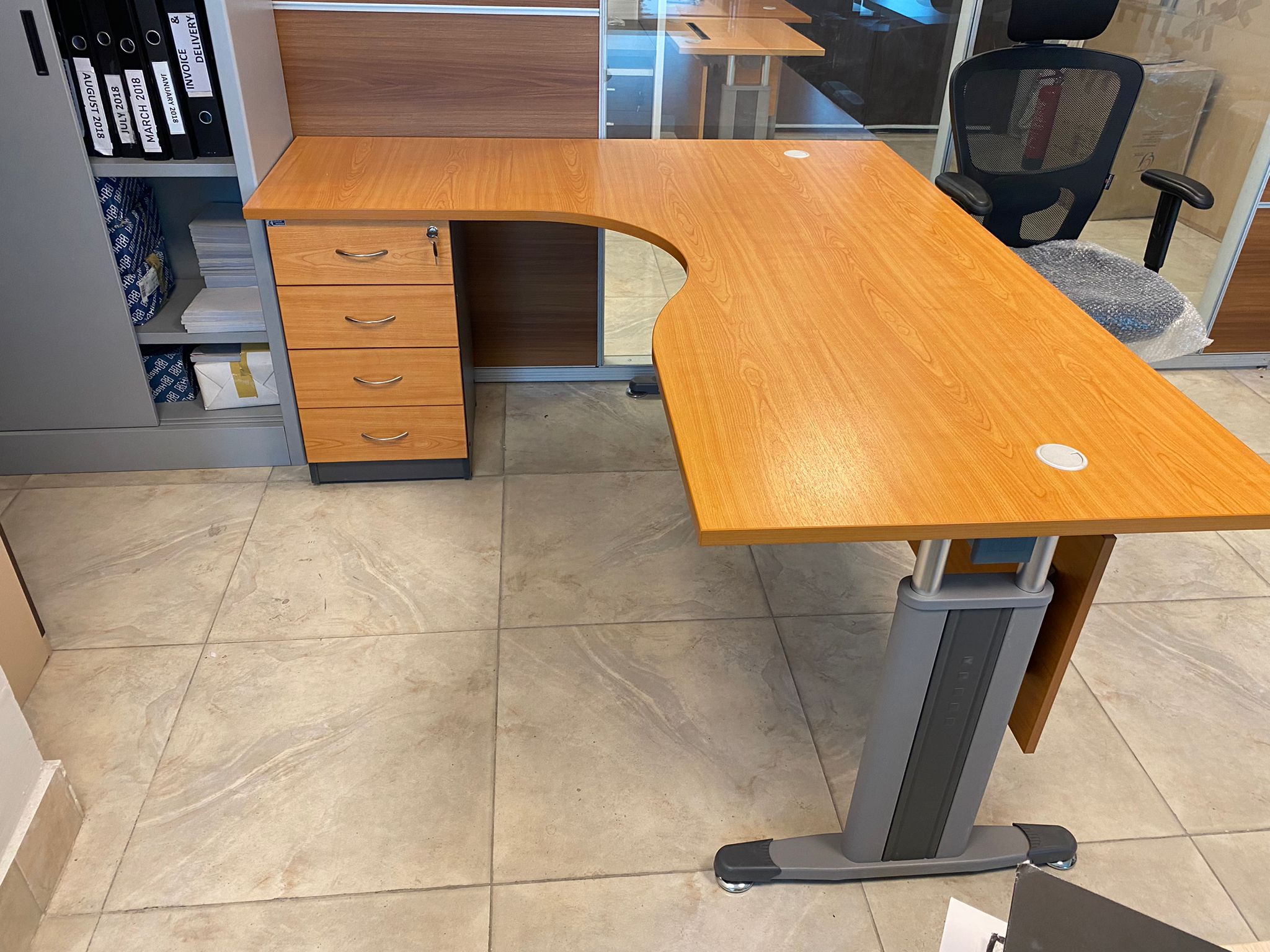 OFFICE DESK L shape desk Curved  - Image 5