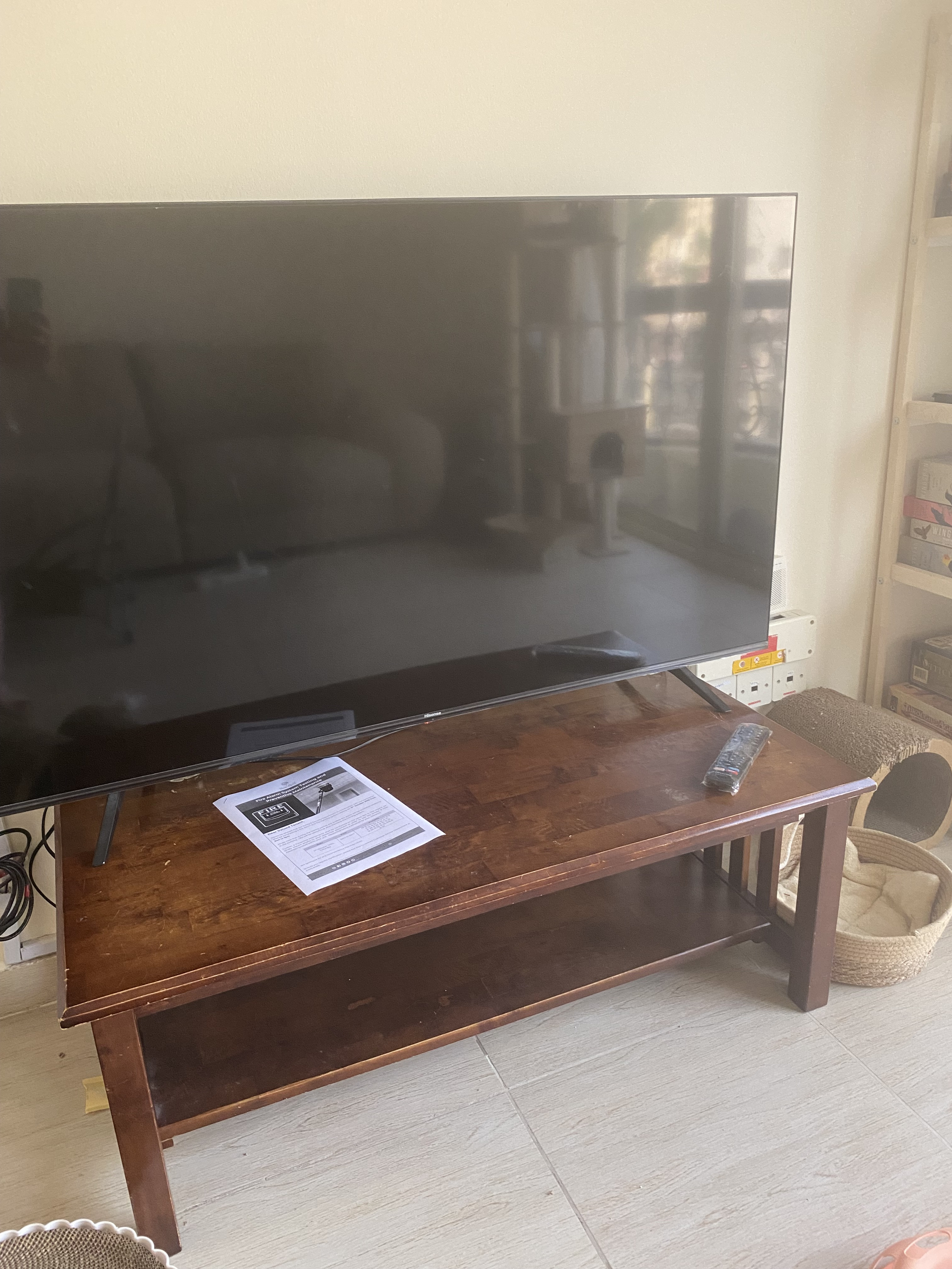 Wooden table 55 x 110cm - Image 1