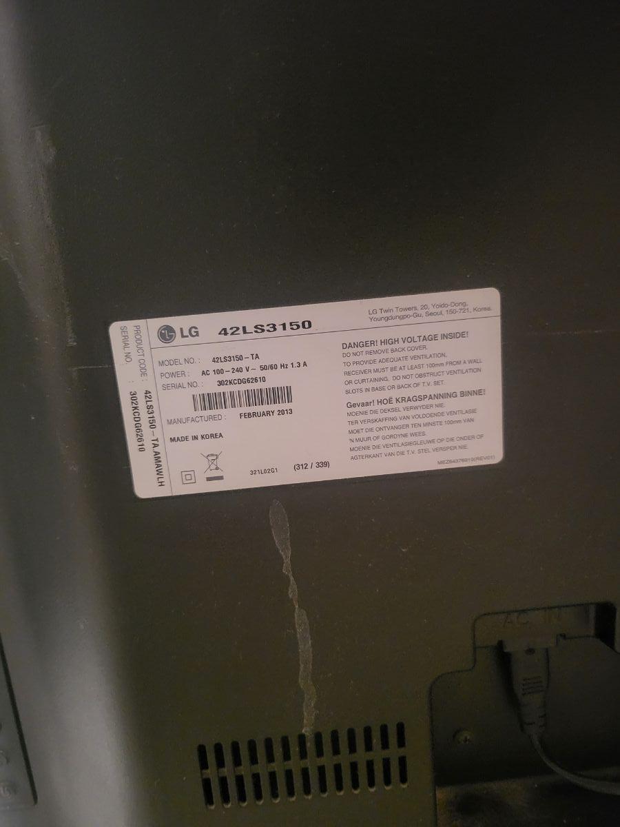 LG TV . 42" AND 47" SALE 400 QR - Image 4