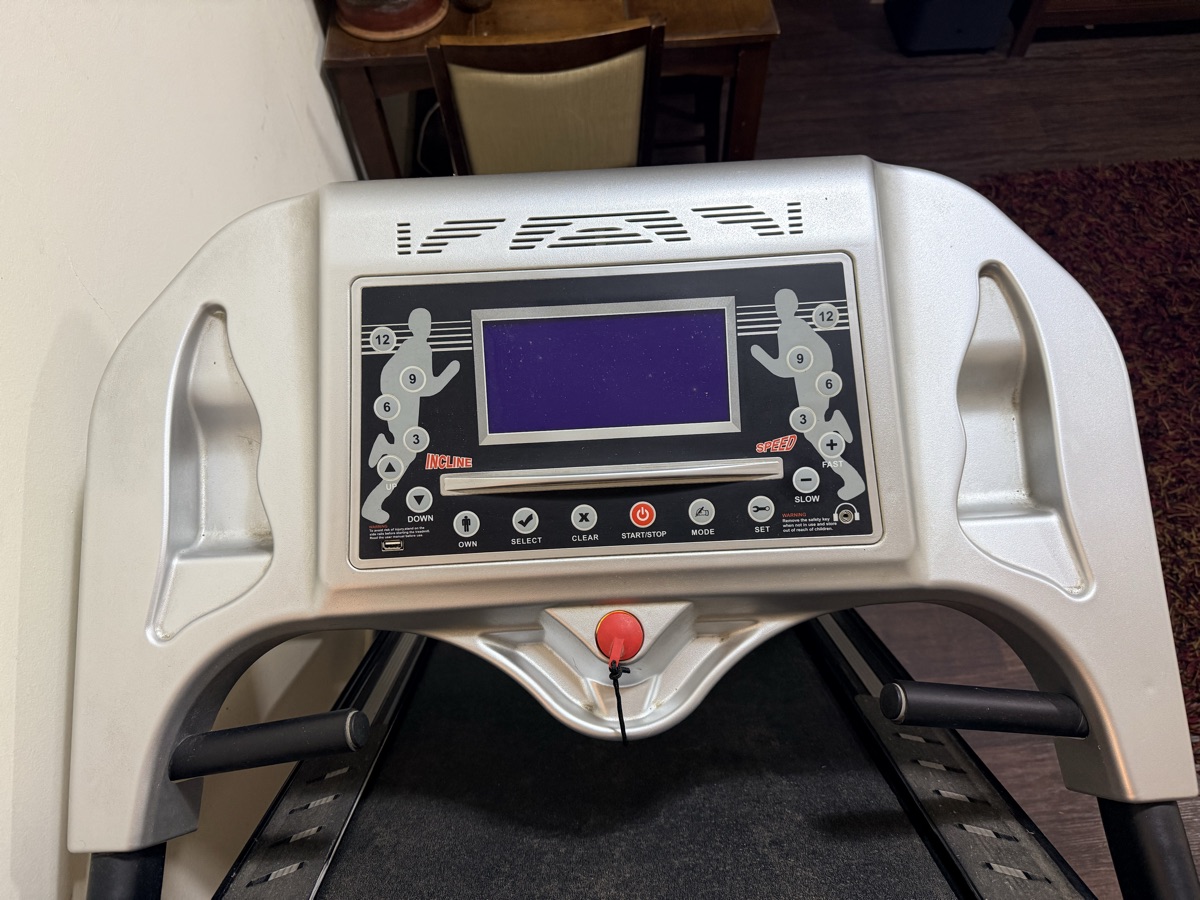 JADA JS-5000B-1 MOTORIZED TREADMILL- BLACK & ASH - Image 2
