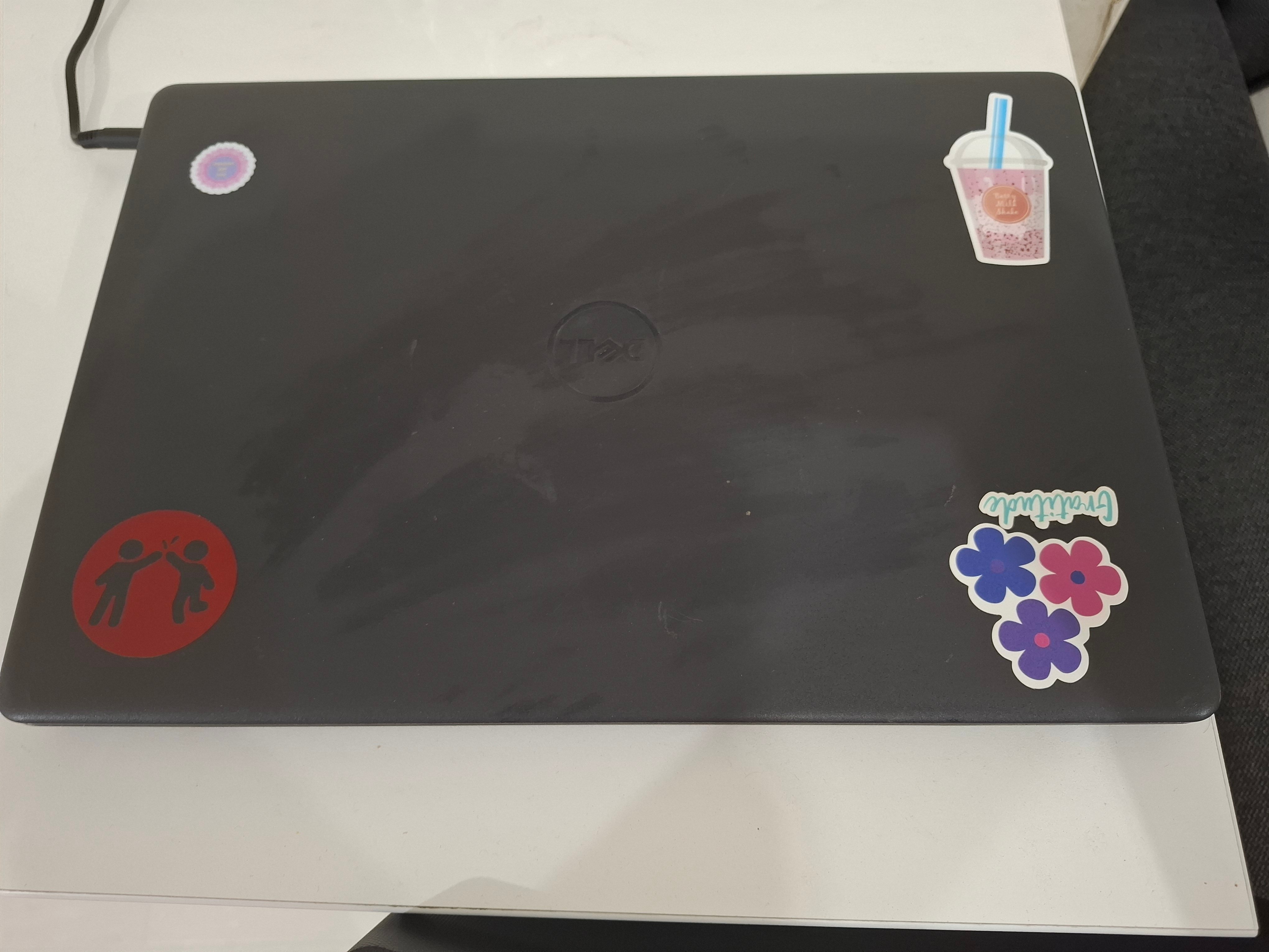 Dell Inspiron 15 3000 - Image 2