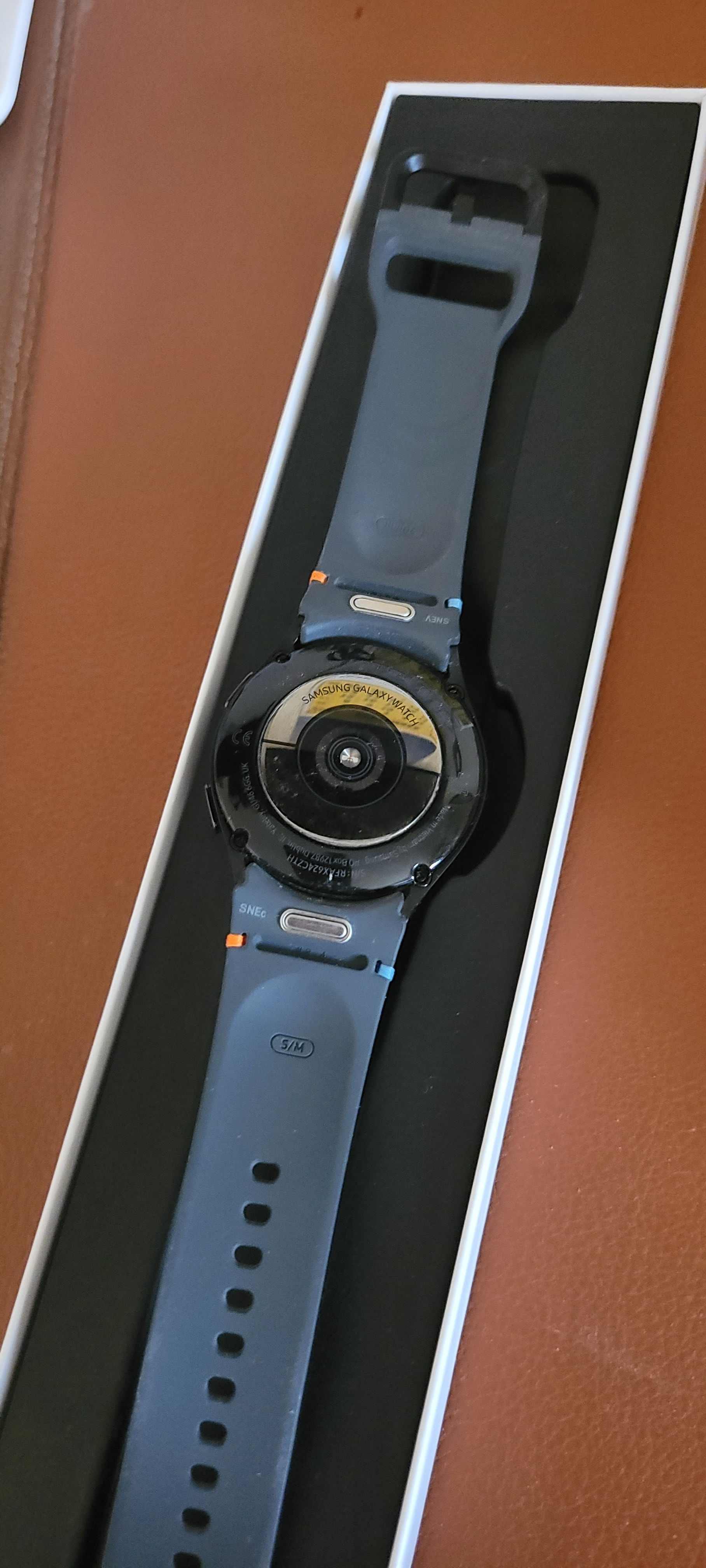Samsung Galaxy FE smart watch - Image 4