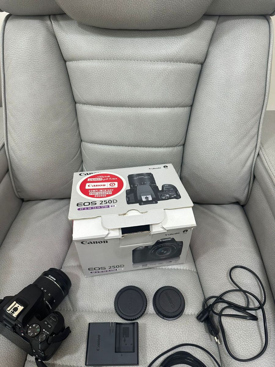 Canon 250 d full box 4k video record touchscreen - Image 4
