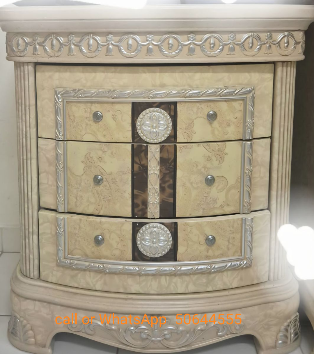 Cupboard and related items for urgent sale with best price 5064 4555 - Image 3