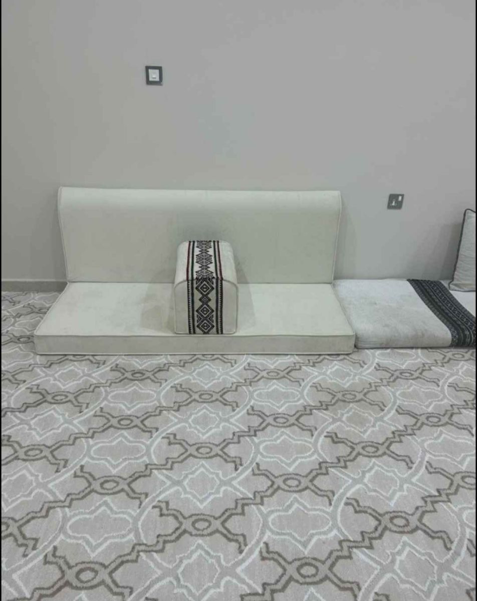 Carpet - Image 11