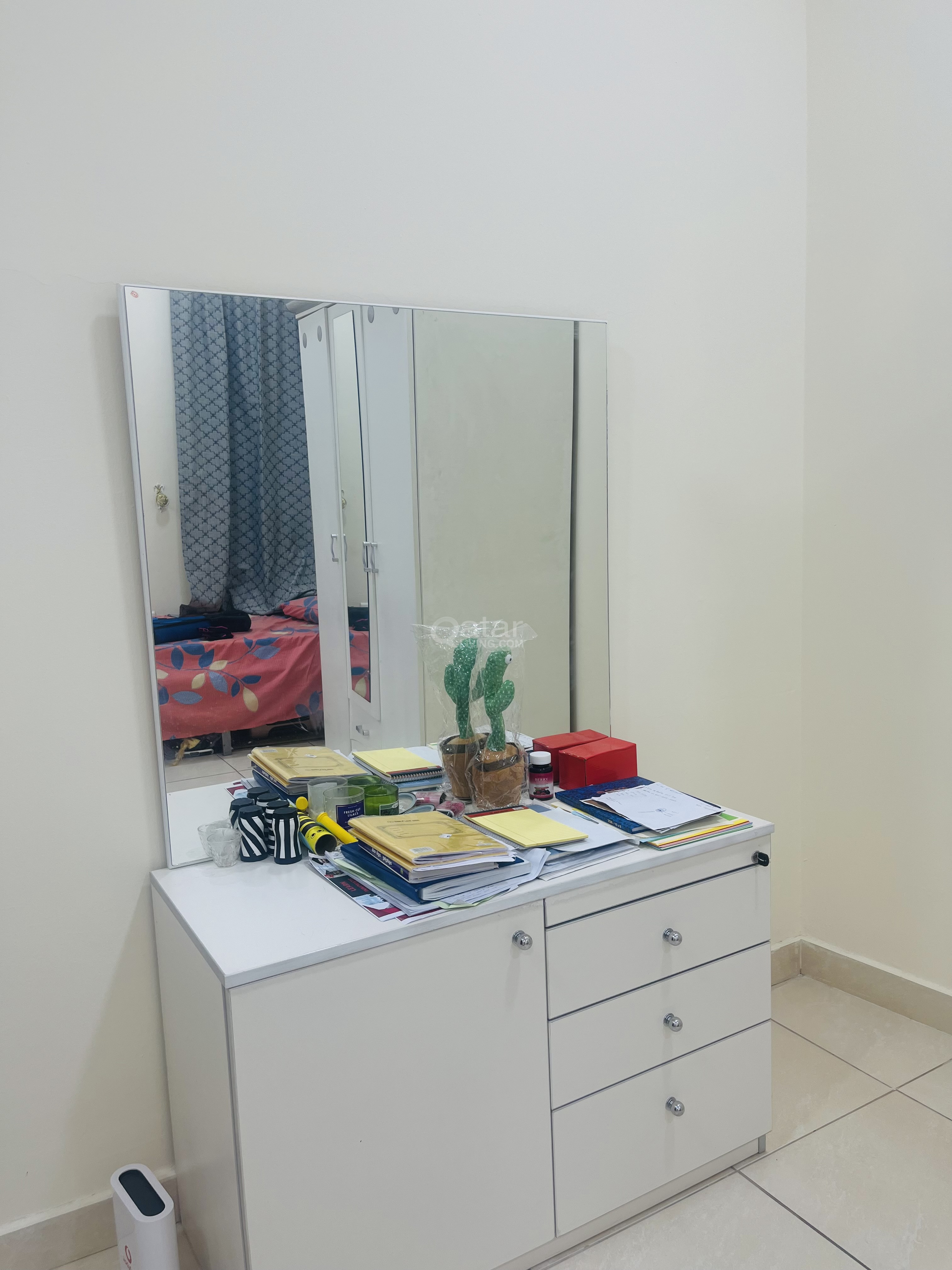 Home Essentials Item  - Image 5