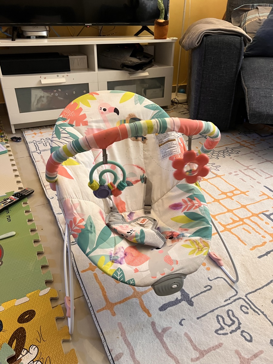 Chair rocking like new - Image 2