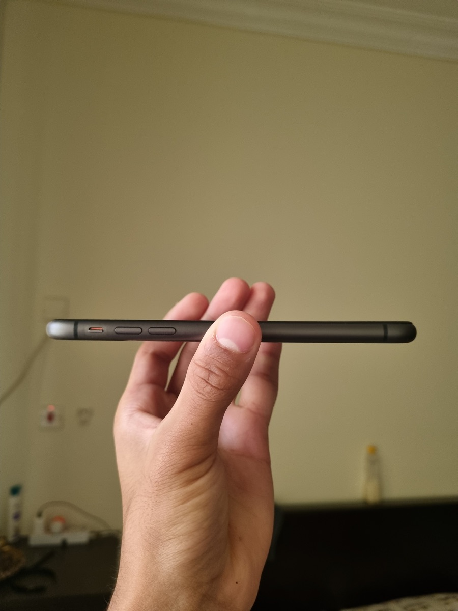 iPhone 11 - Image 5