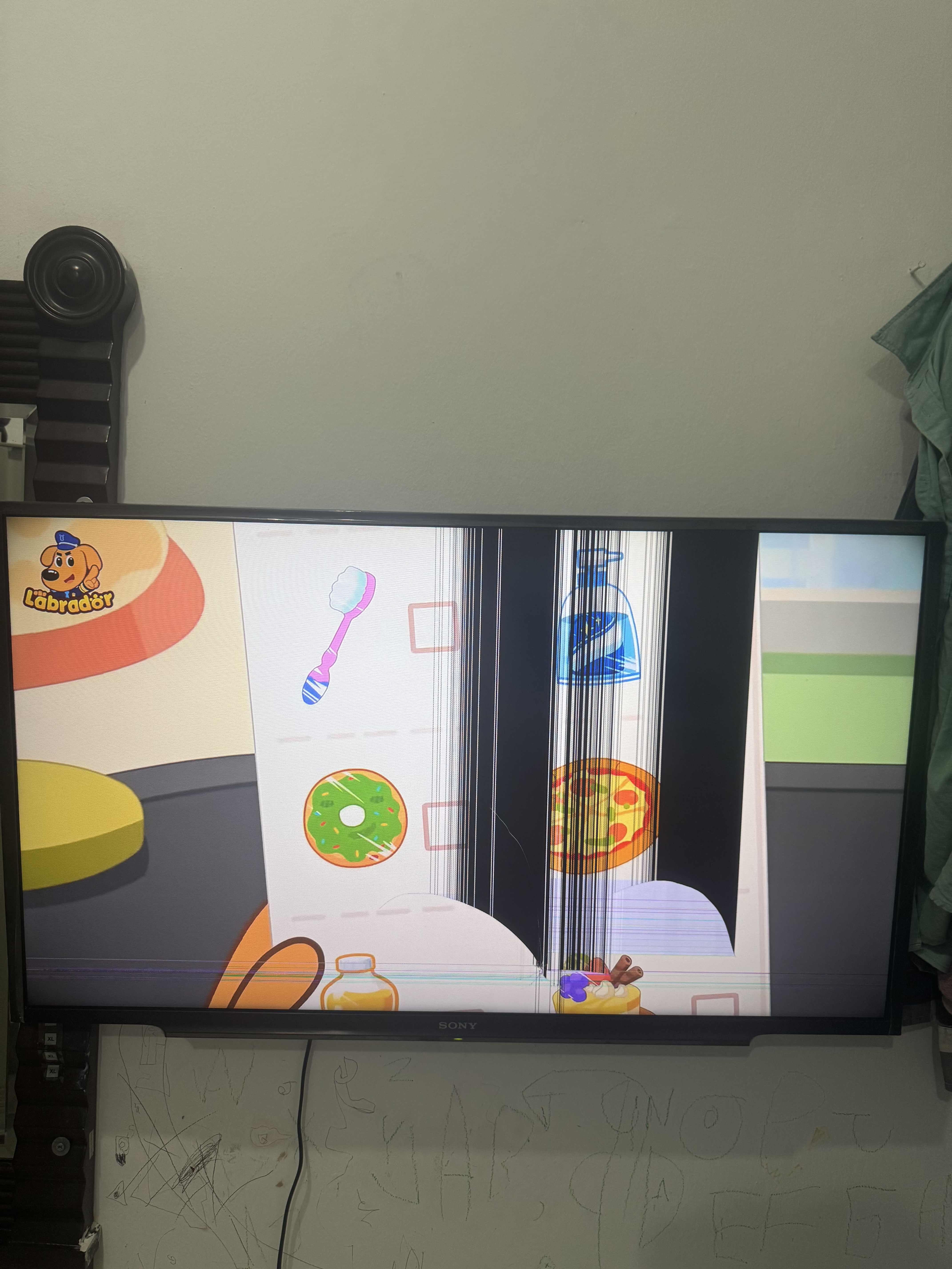 100 qar sony smart tv-40-inch-smart-tv-remote-wall-mount abuhamour - Image 1