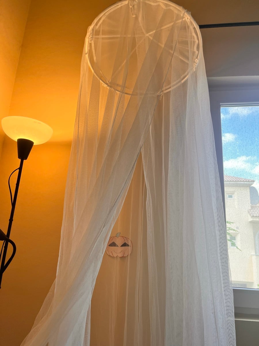 White net canopy for bed from IKEA - Image 2