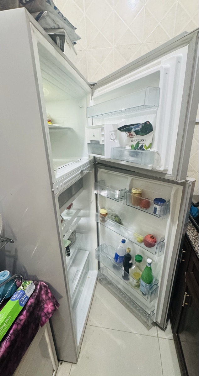 Refrigerator -Display Model – 450 L – For Sale - Image 2