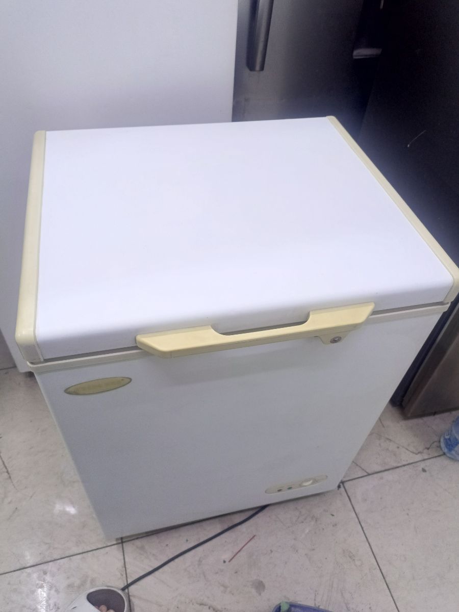 Nikai deep freezer - Image 1
