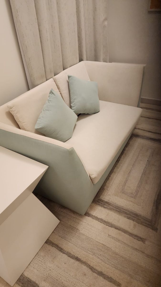 Qatar Airways Furniture available - Image 11