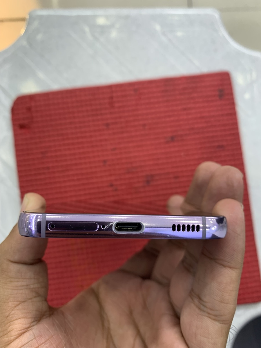 Samsung S22 5g (128 GB) - Image 1