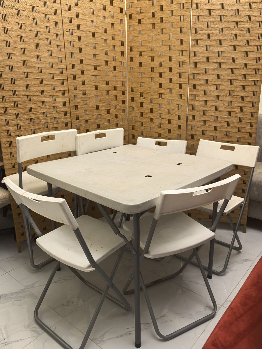 Good condition table and 6 ikea seats - Image 2