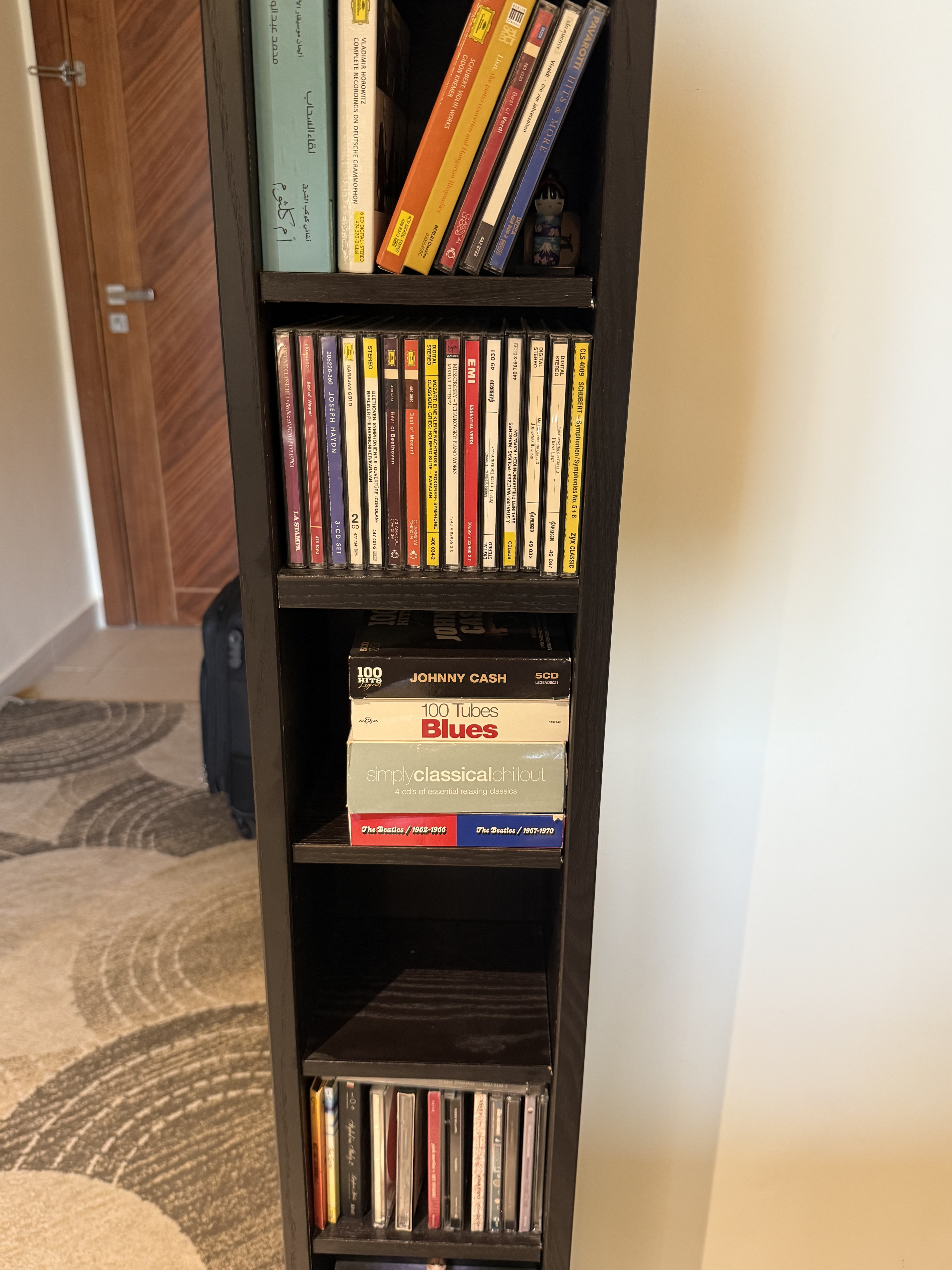 Tower CD racks with 100+ CDs - Image 2