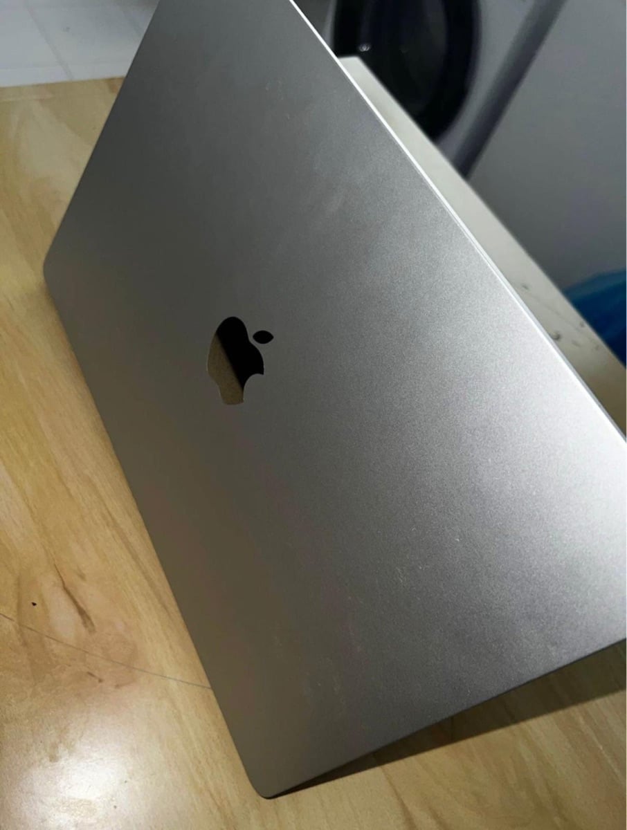 MacBook Air M2 - Image 3