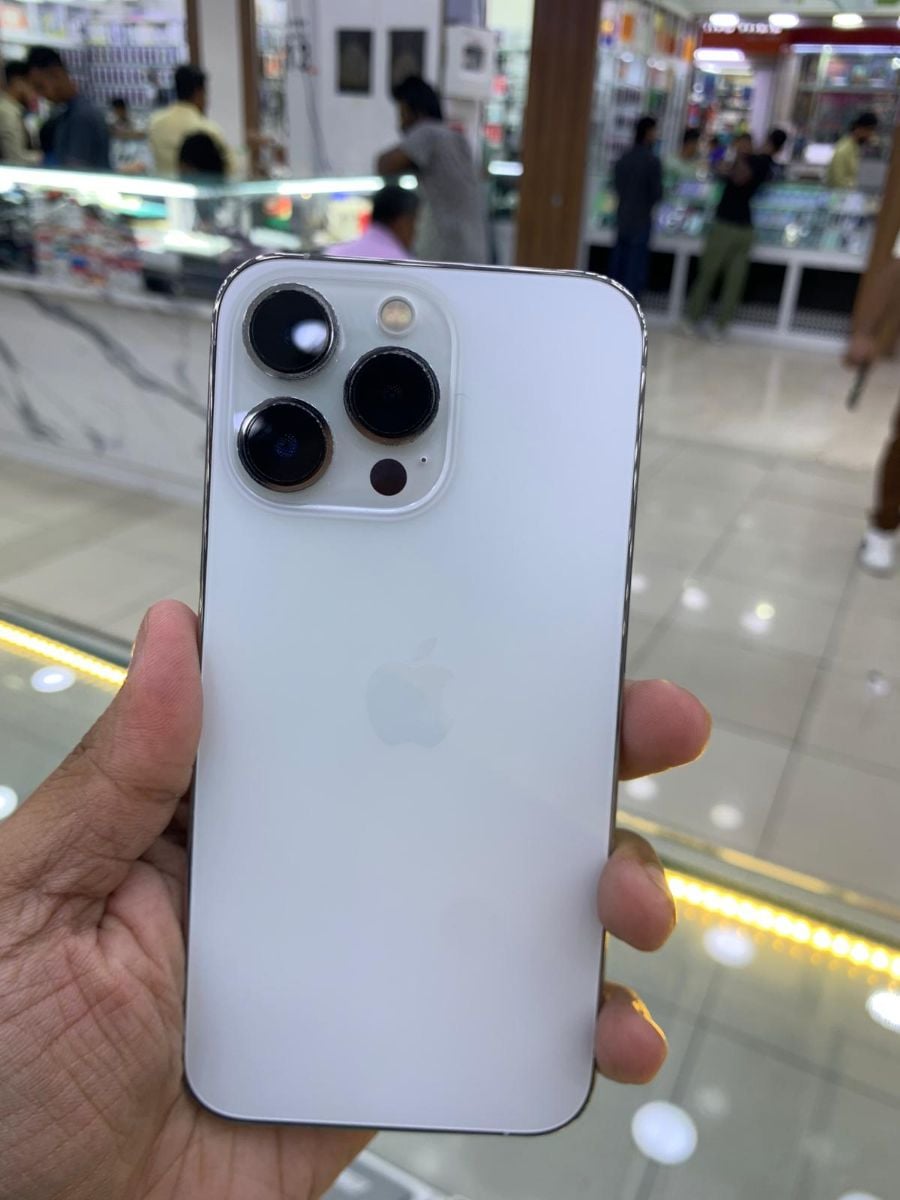 IPhone 13 pro (256) - Image 1