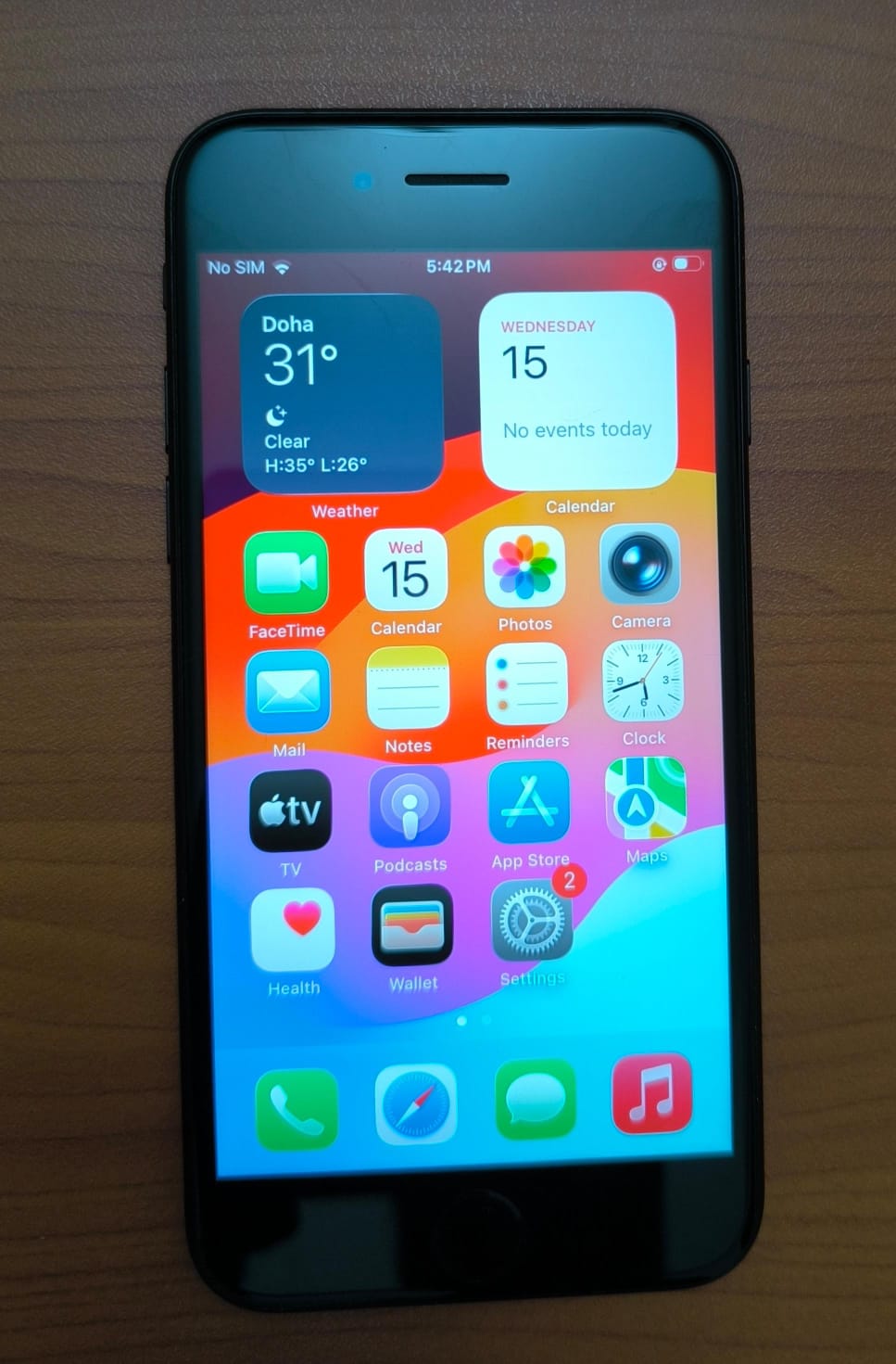 iPhone SE 128GB 2nd Generation as it is, sim locked, 92% battery health , all other functions working - Image 2