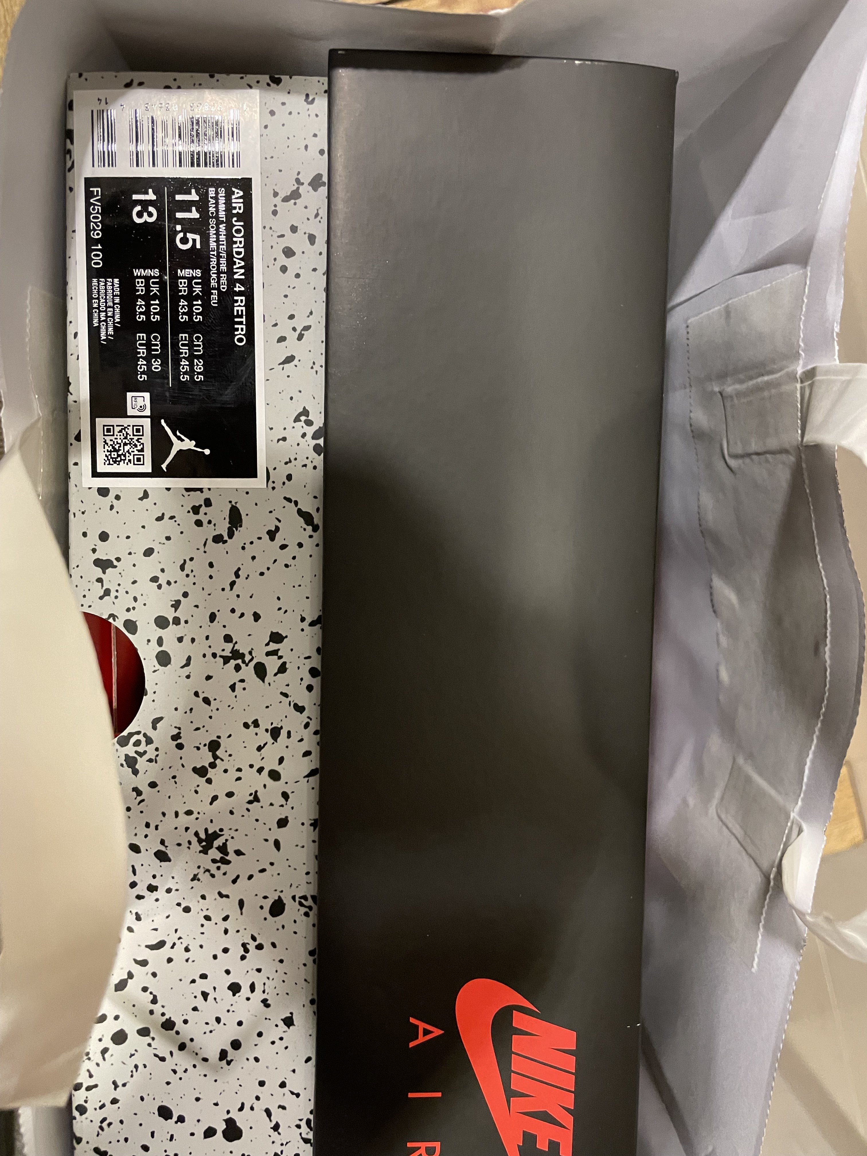 Air Jordan 4 white cement us 11.5 - Image 2