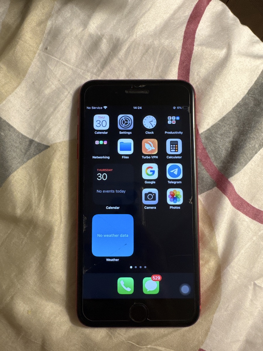 iPhone 8 Plus - Image 1